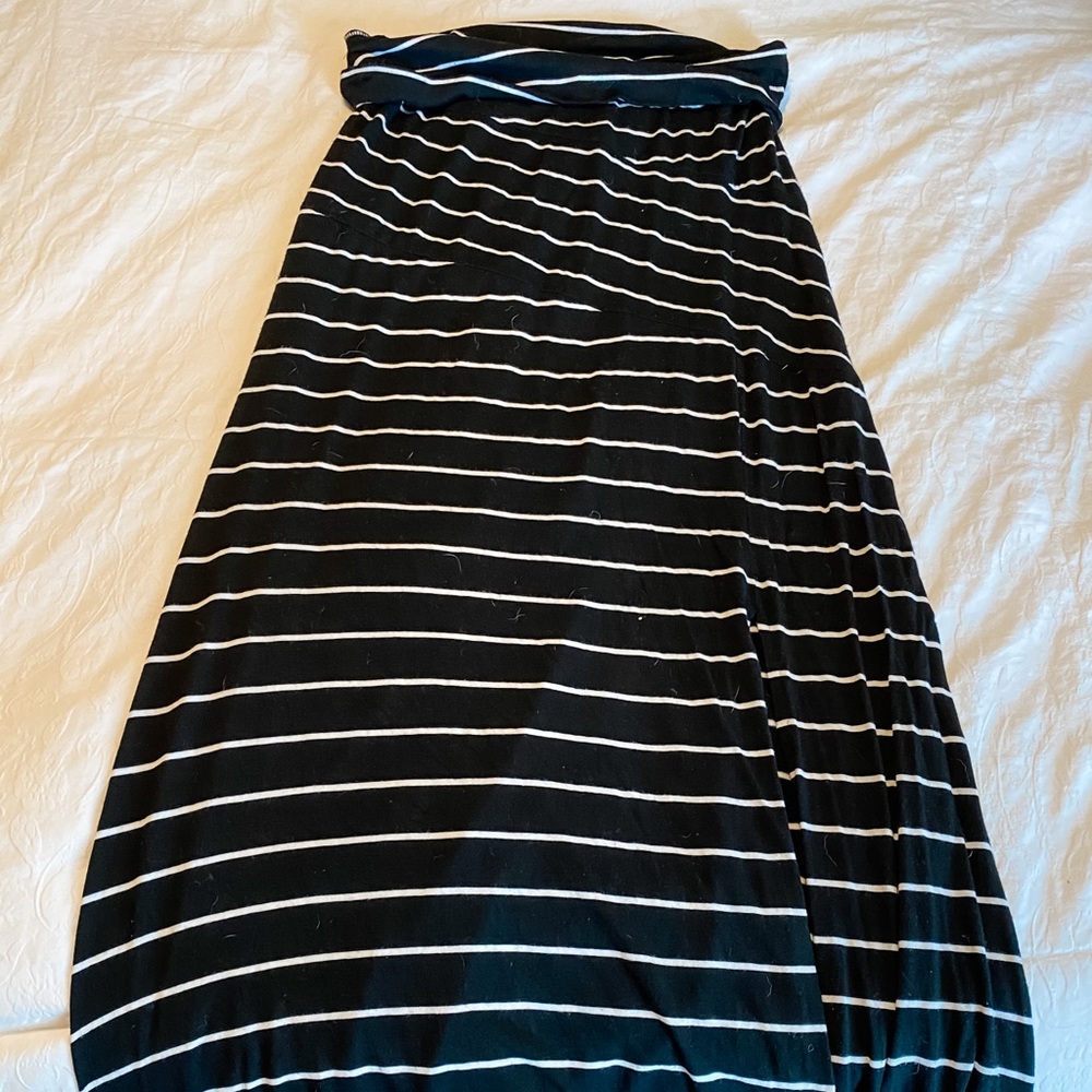Black and white maxi skirt